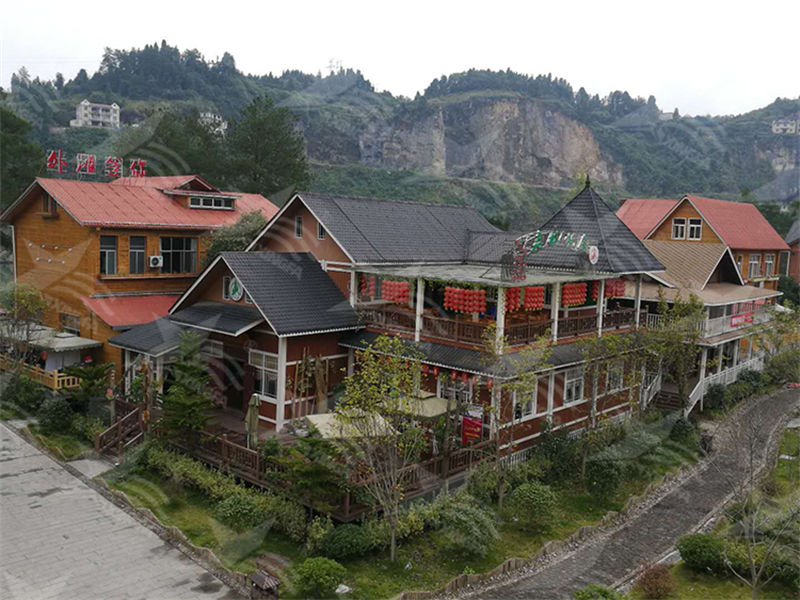 选择自贡合成树脂瓦，为南方屋顶雨季防水护航